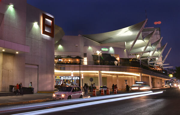 Servicios y Amenidades